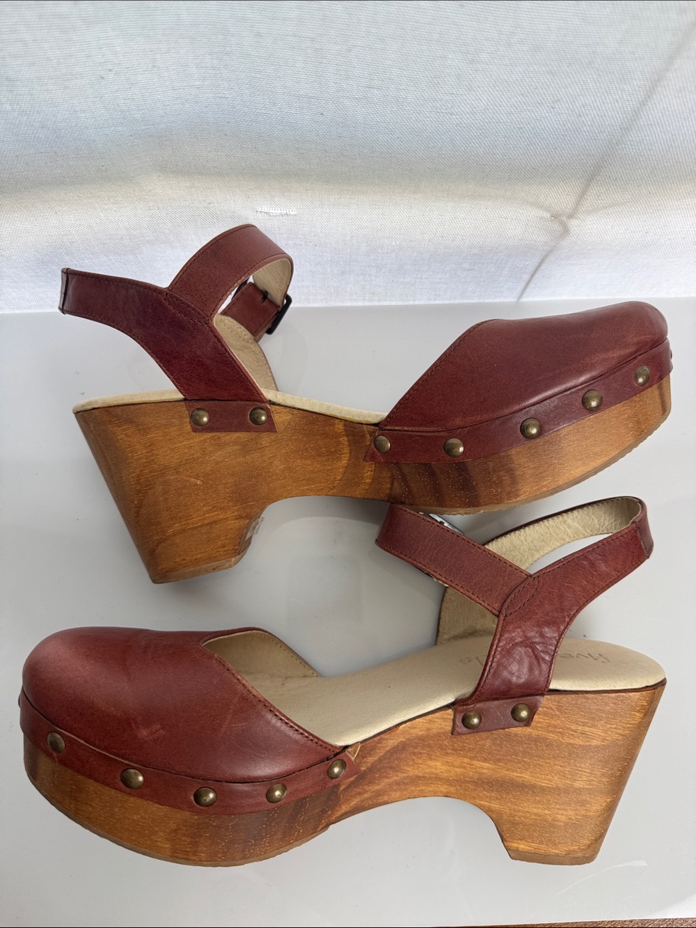 Five Worlds Women's Brown Leather Mary Jane Clog wood Heels studded 10 EUC - Picture 6 of 9